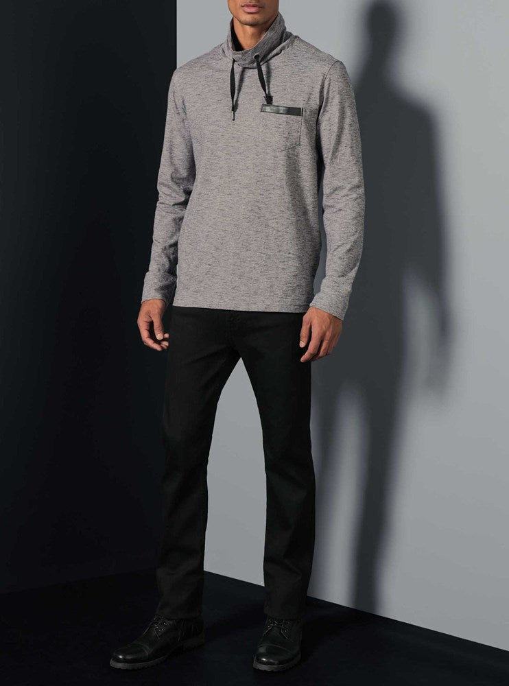 Men's turtleneck t-shirt
