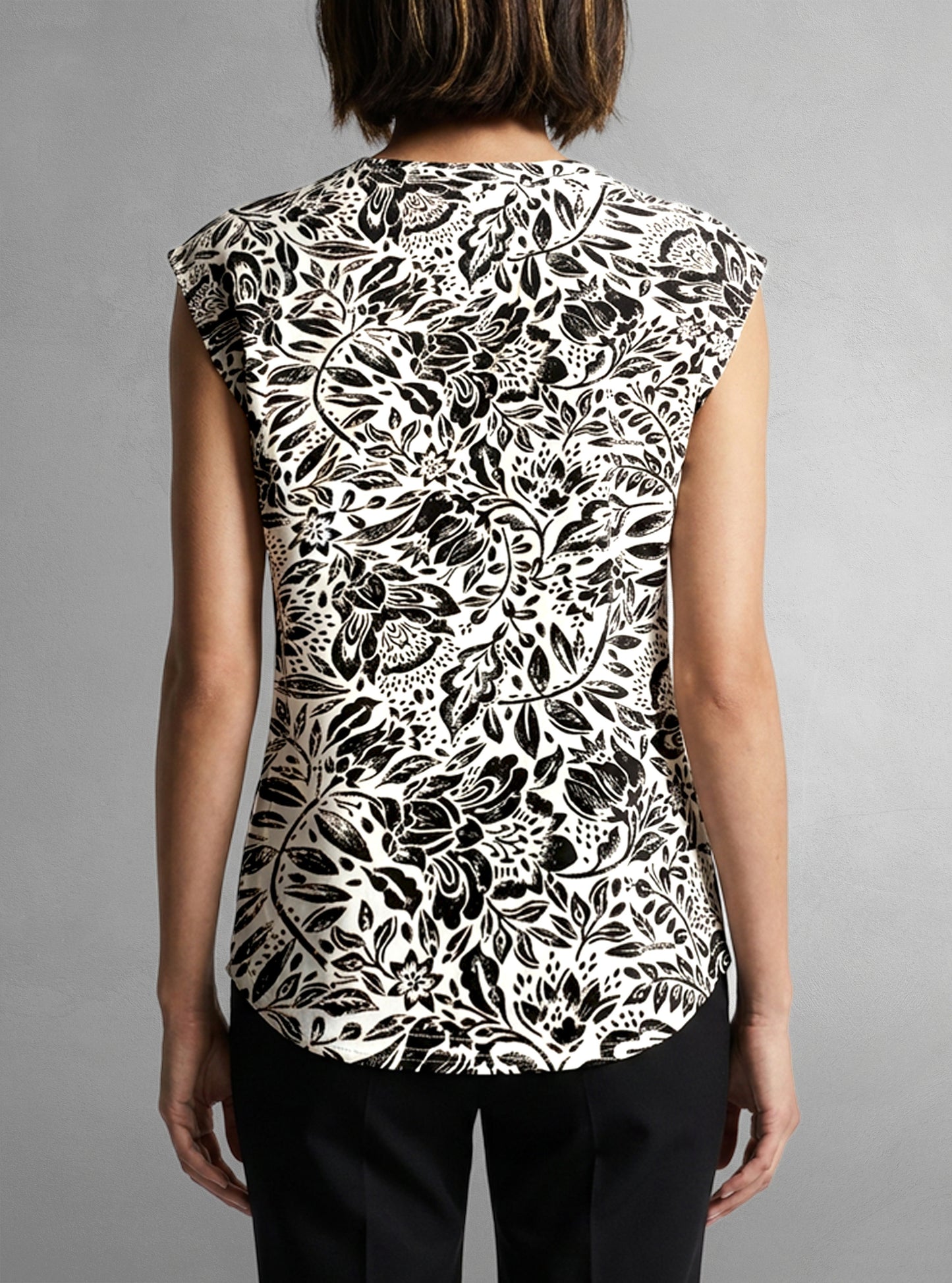 Women's short sleeve t-shirt