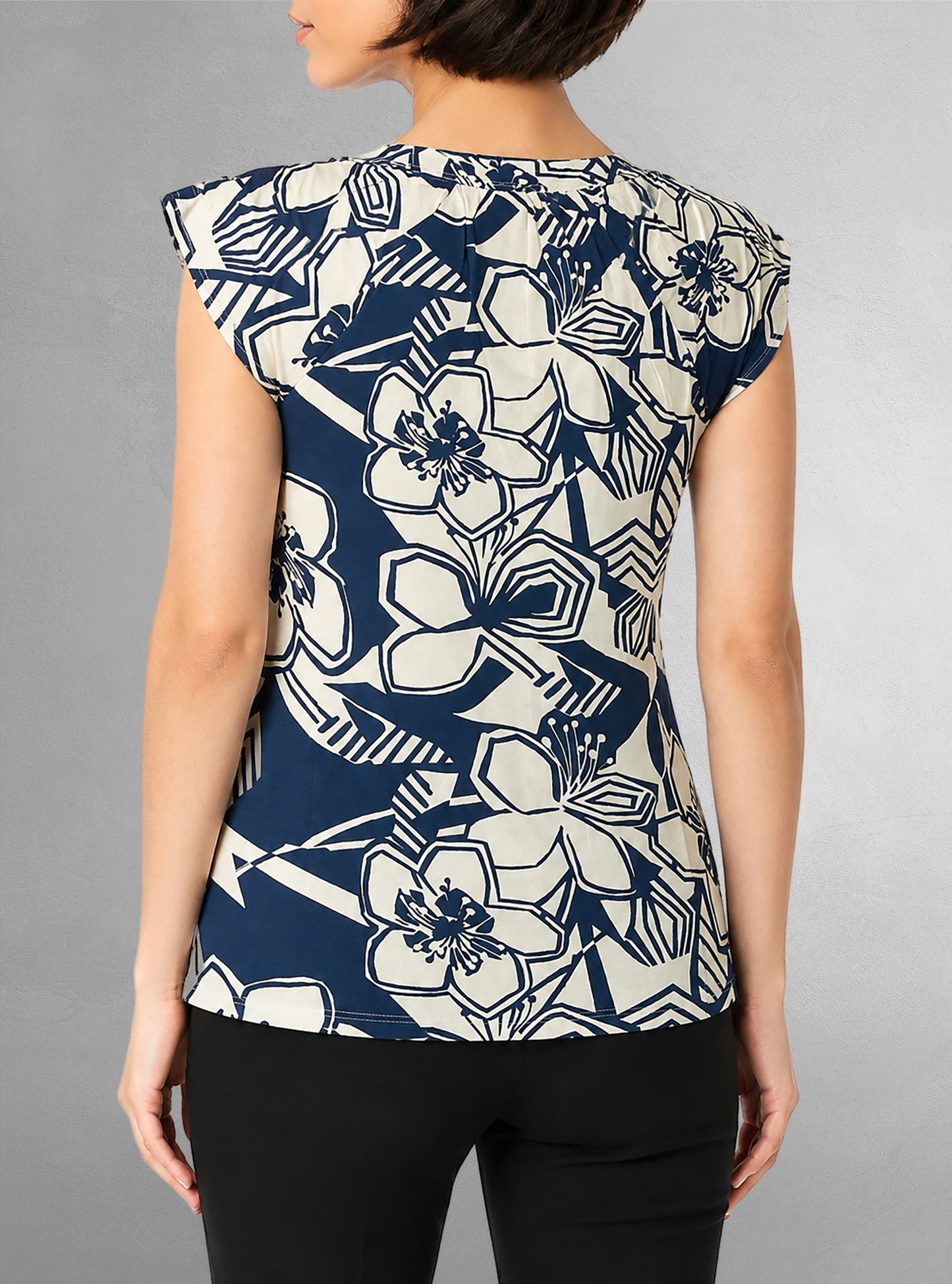 Women's short sleeve t-shirt