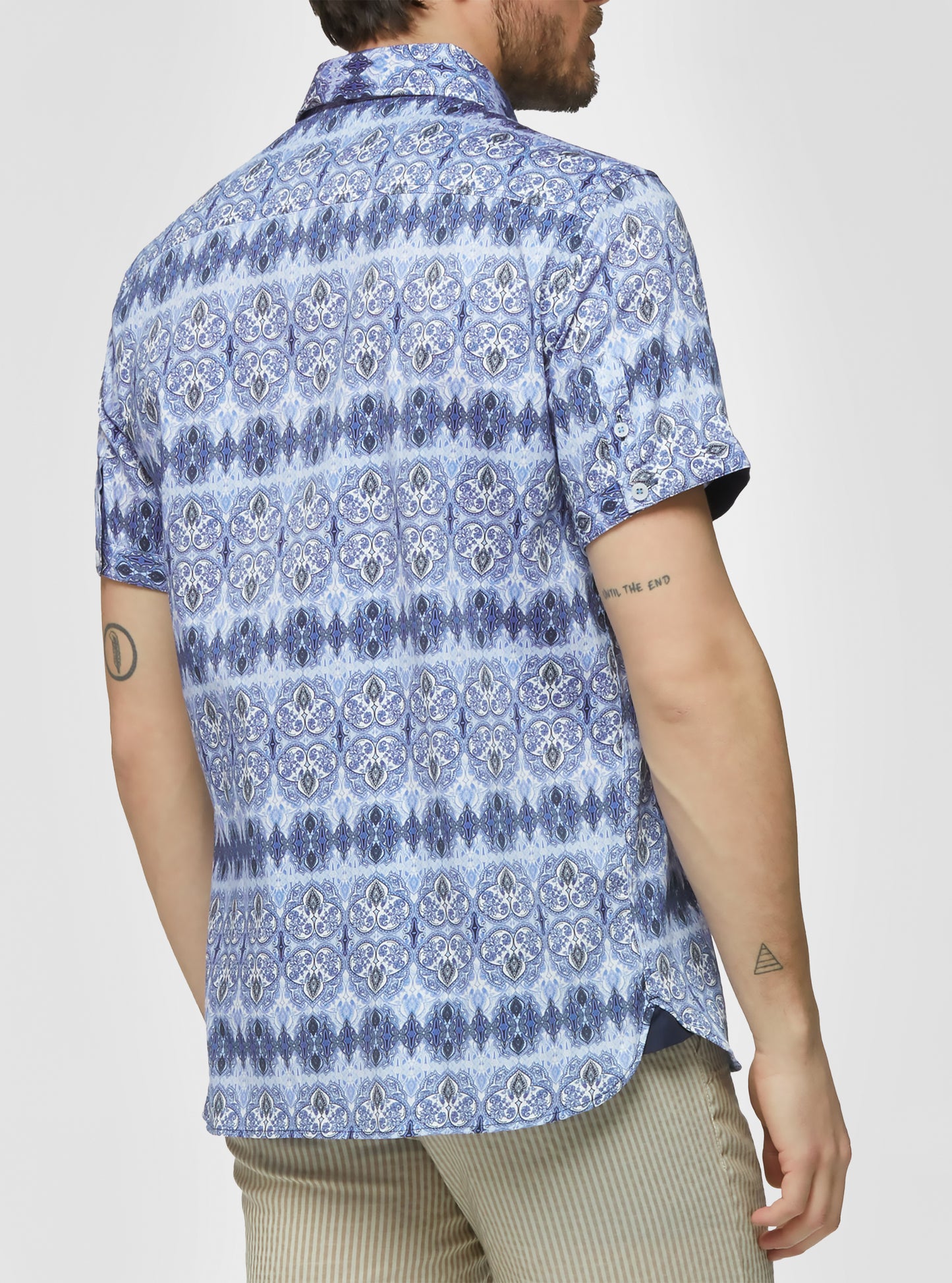 Men's casual short sleeve shirt