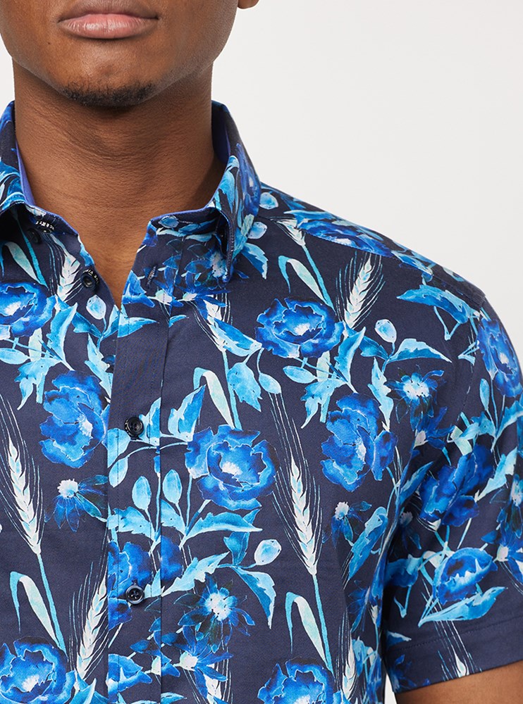 Men's casual short sleeve shirt