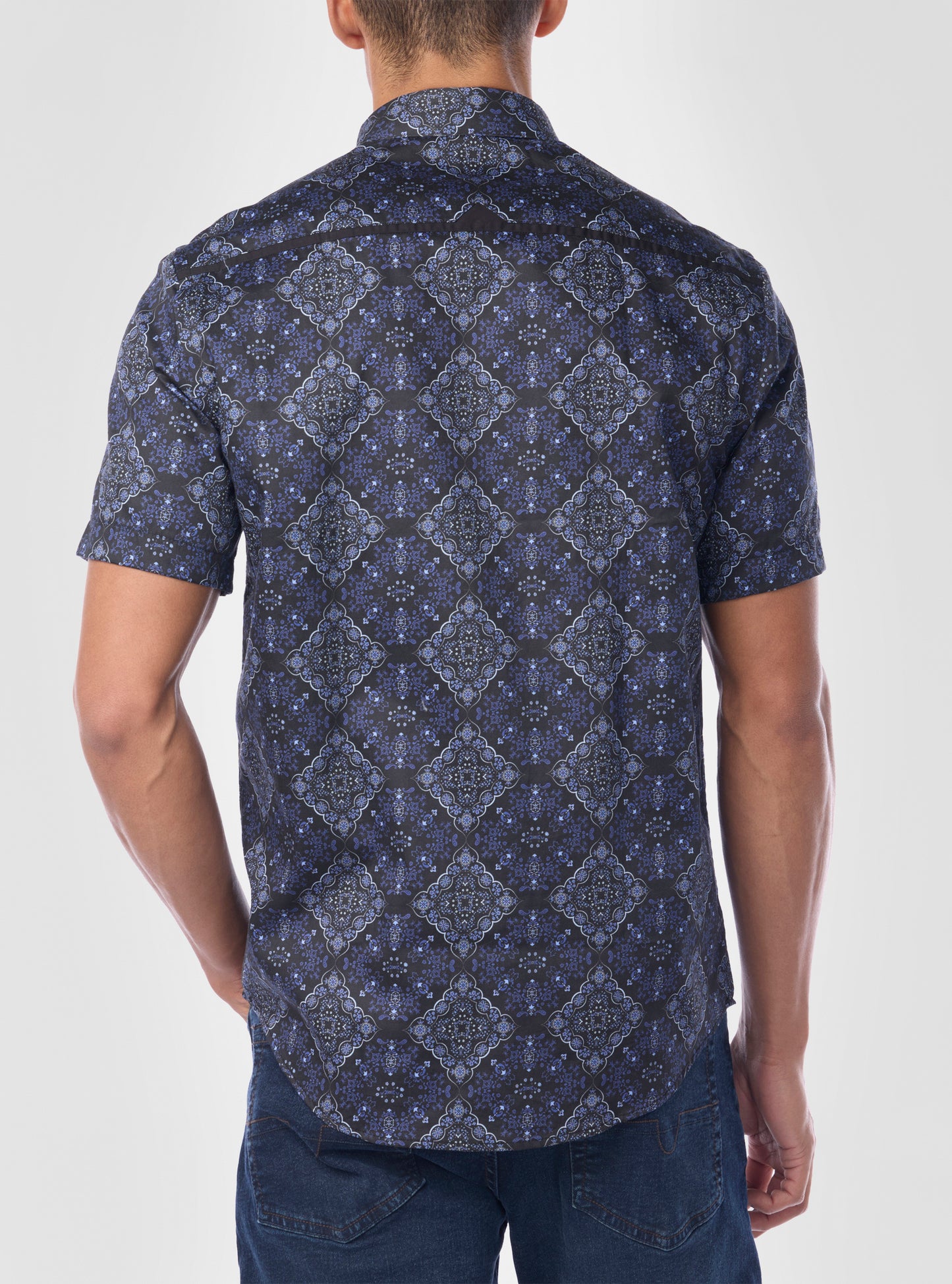 Men's casual short sleeve shirt