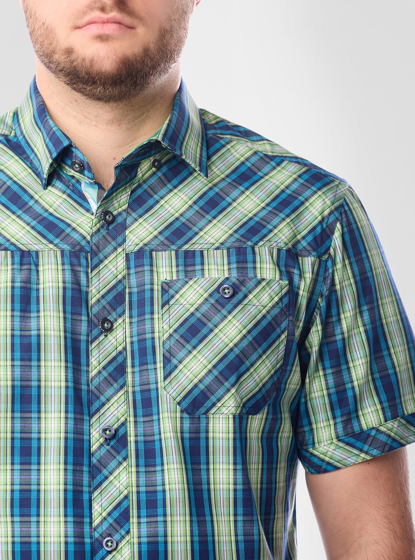 Men's casual short sleeve shirt