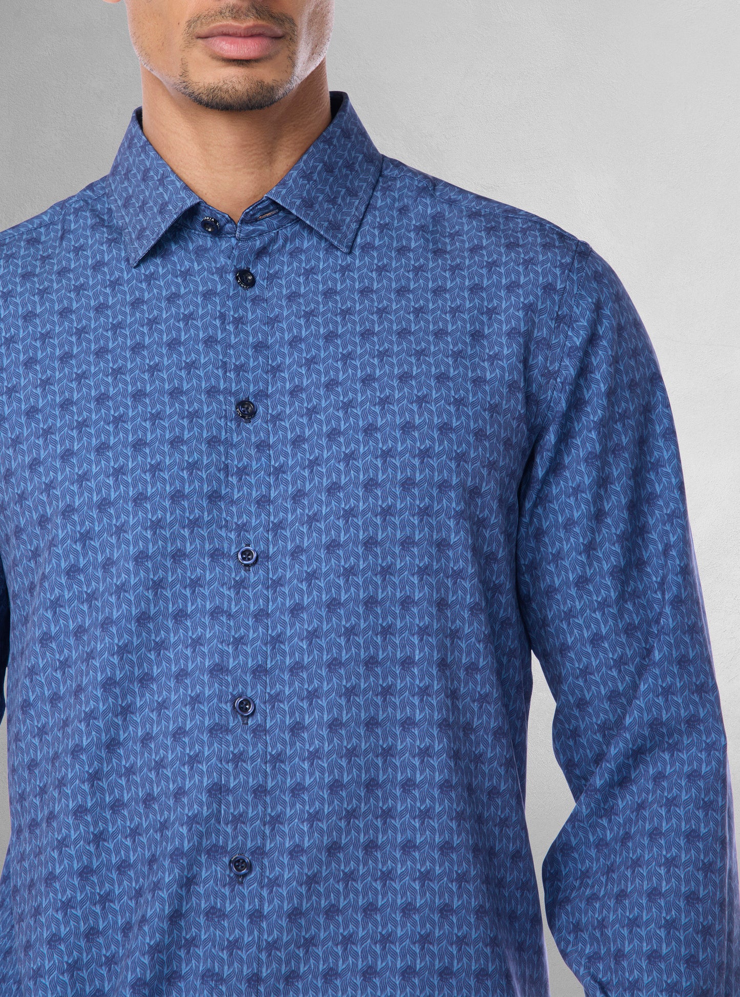 Men's casual long sleeve shirt