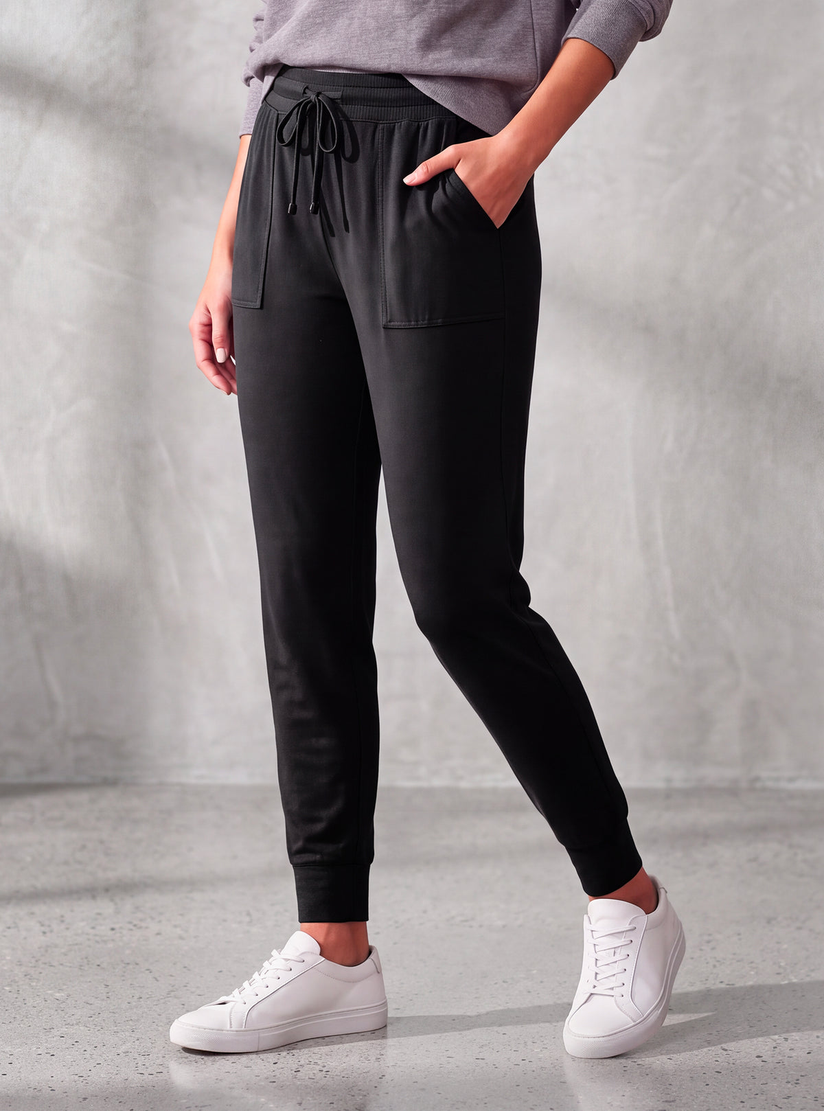 WOMEN'S JOGGER PANTS