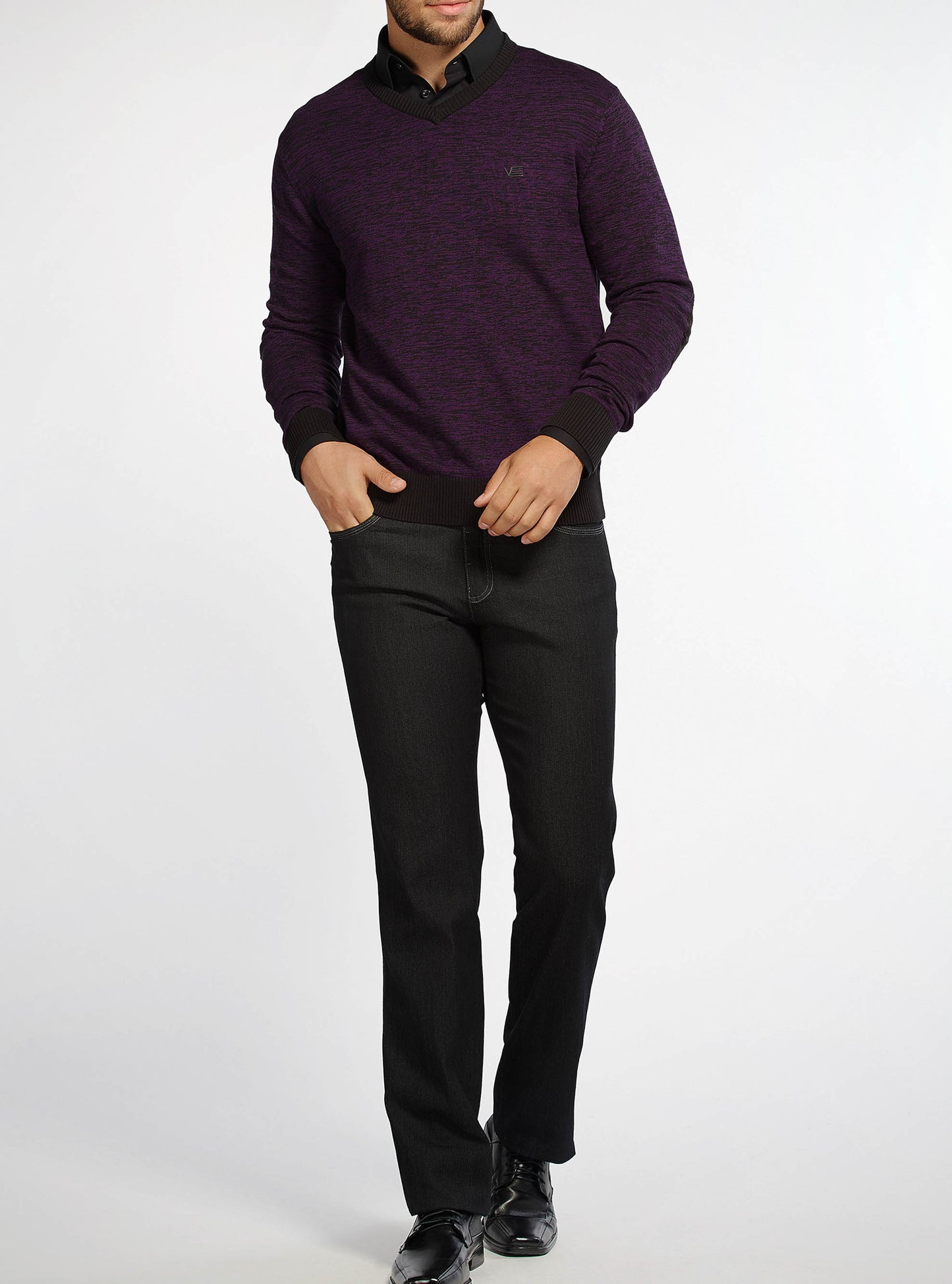 Men's v neck sweater