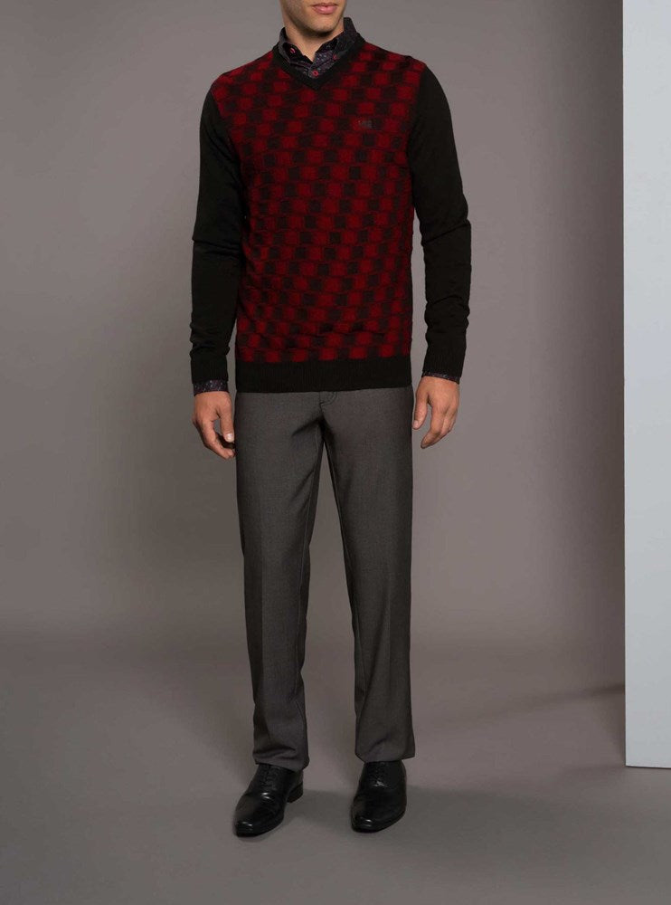 Men's v neck sweater