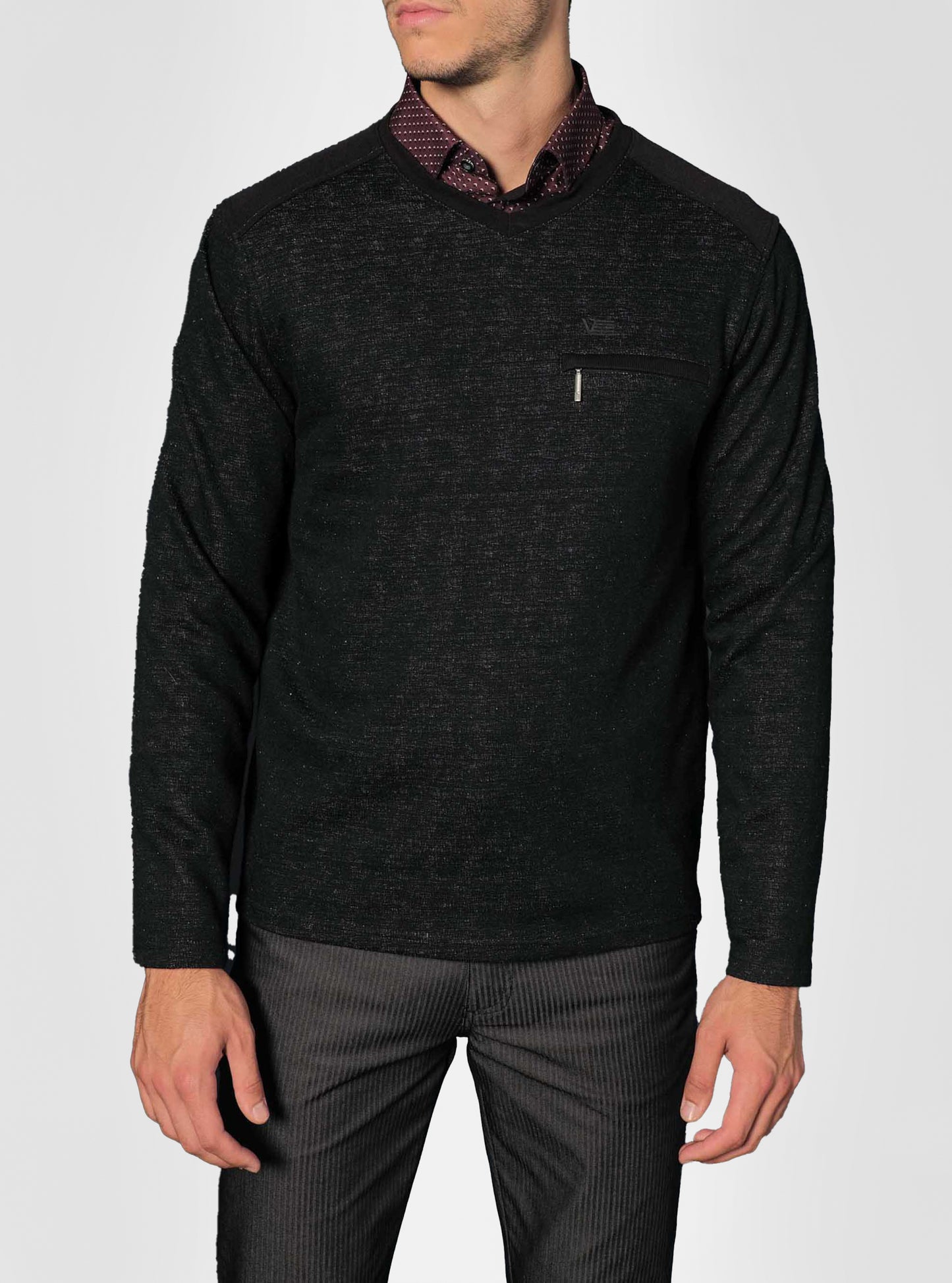 Men's v neck sweater