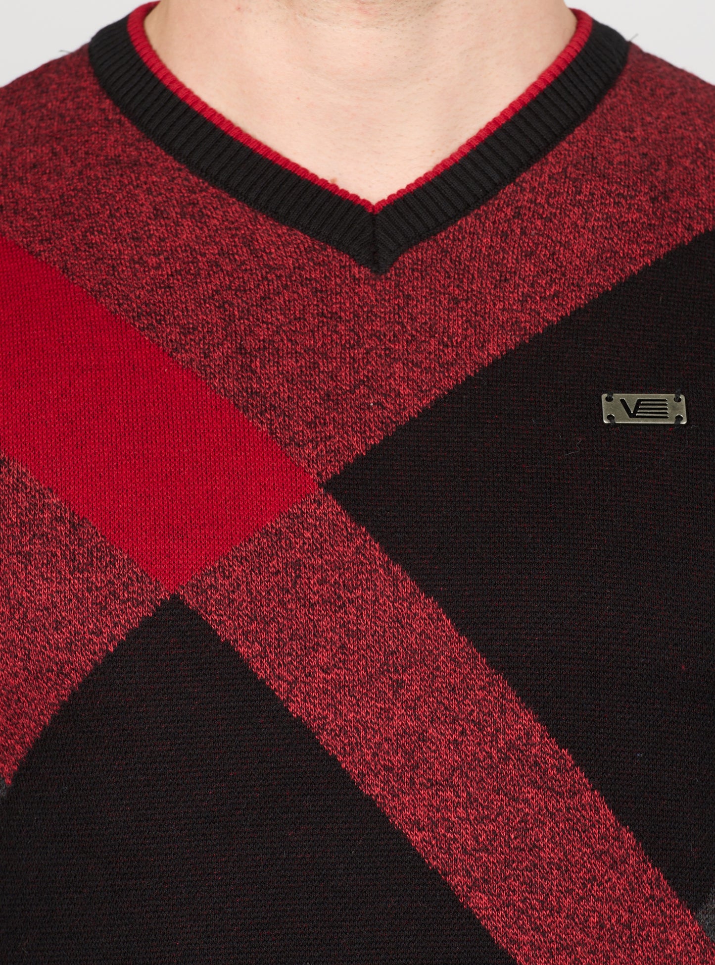 Men's v neck sweater