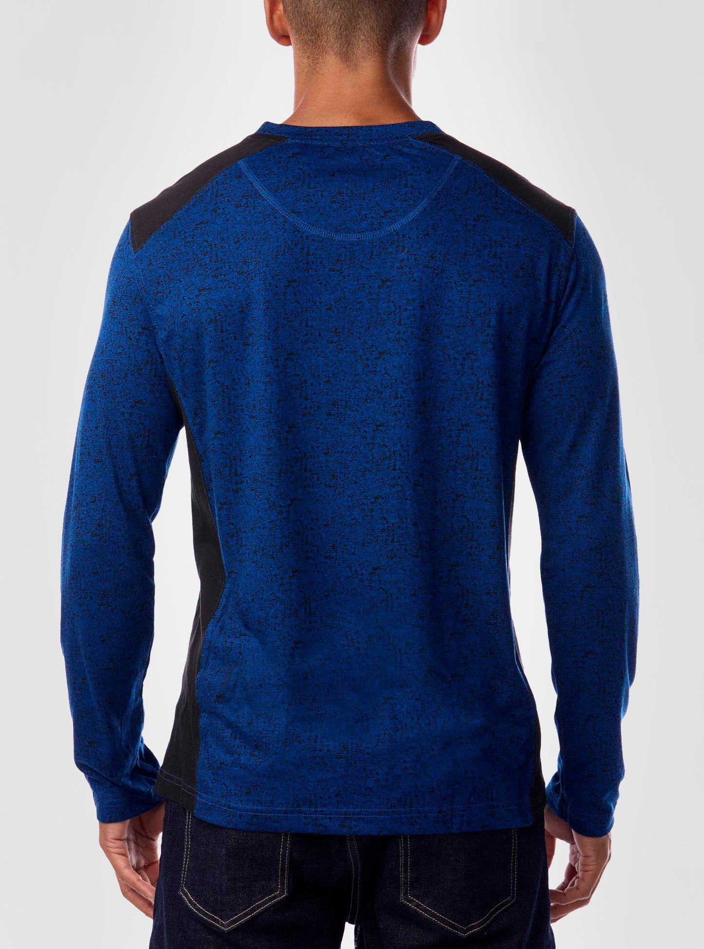T-SHIRT À MANCHES LONGUES AVEC COL EN V POUR HOMMES