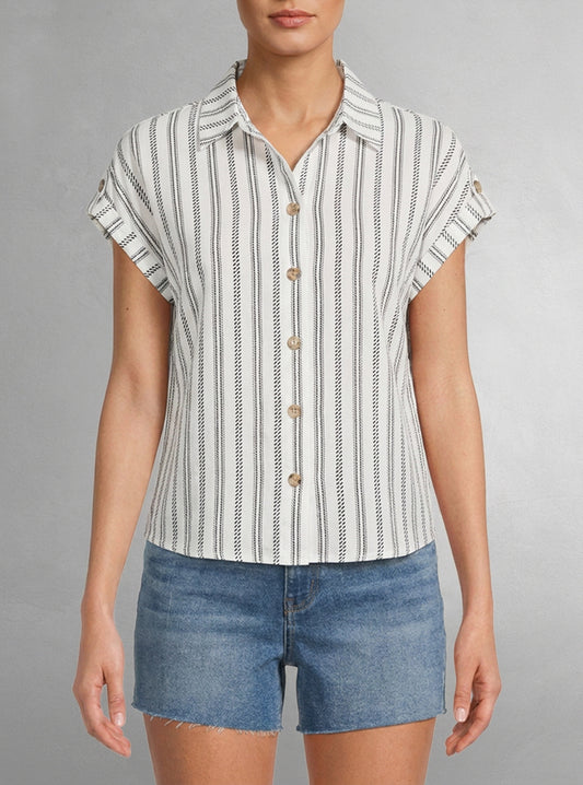 Women's casual short sleeve shirt