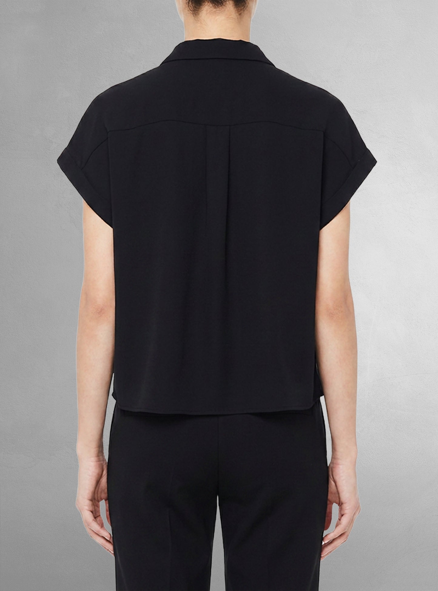 Women's casual short sleeve shirt