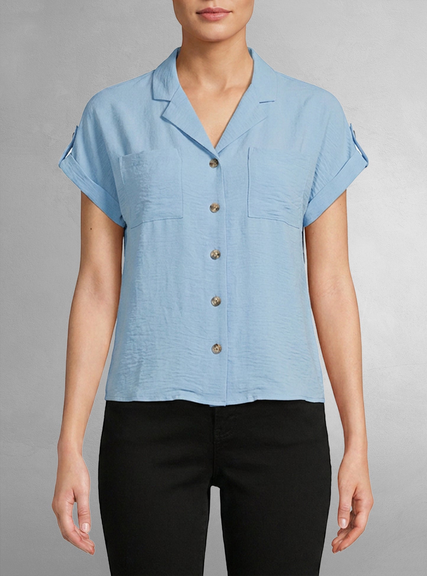 Women's casual short sleeve shirt