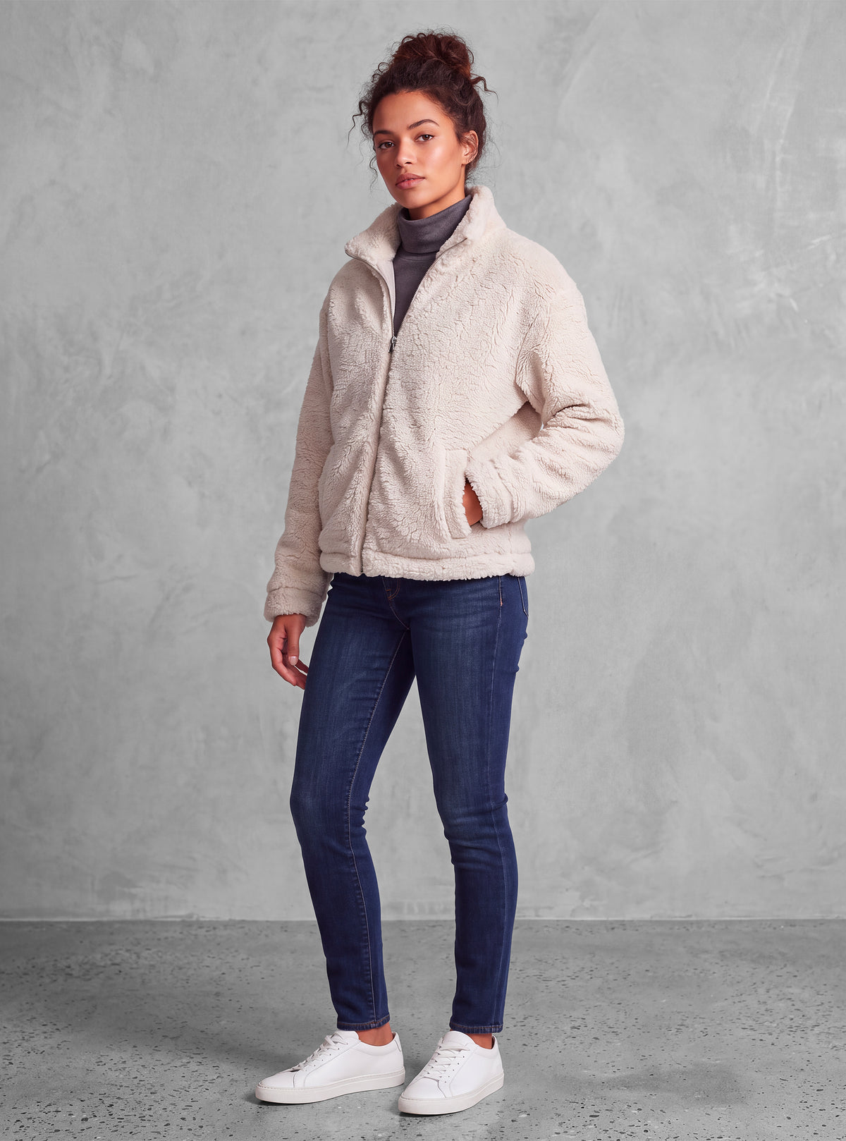 VESTE POUR FEMMES