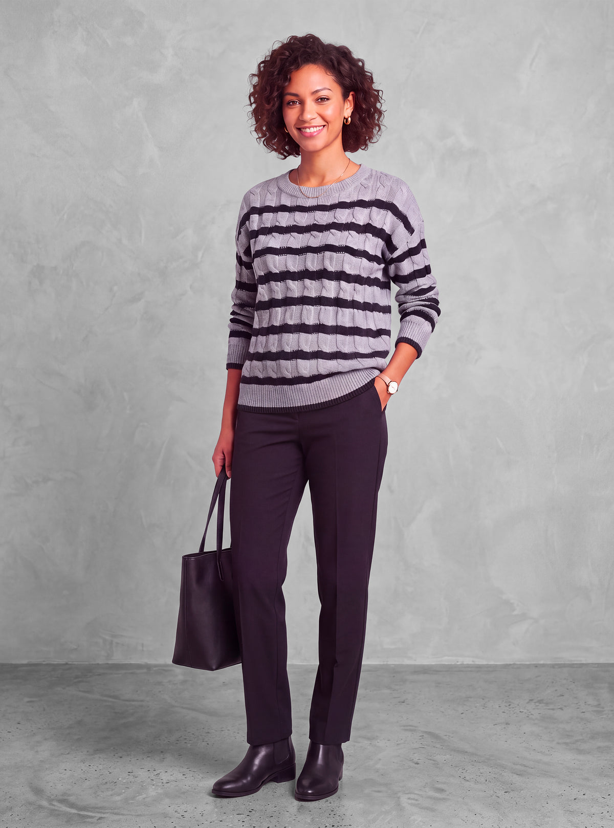PULL À COL ROND ET MANCHES LONGUES POUR FEMMES