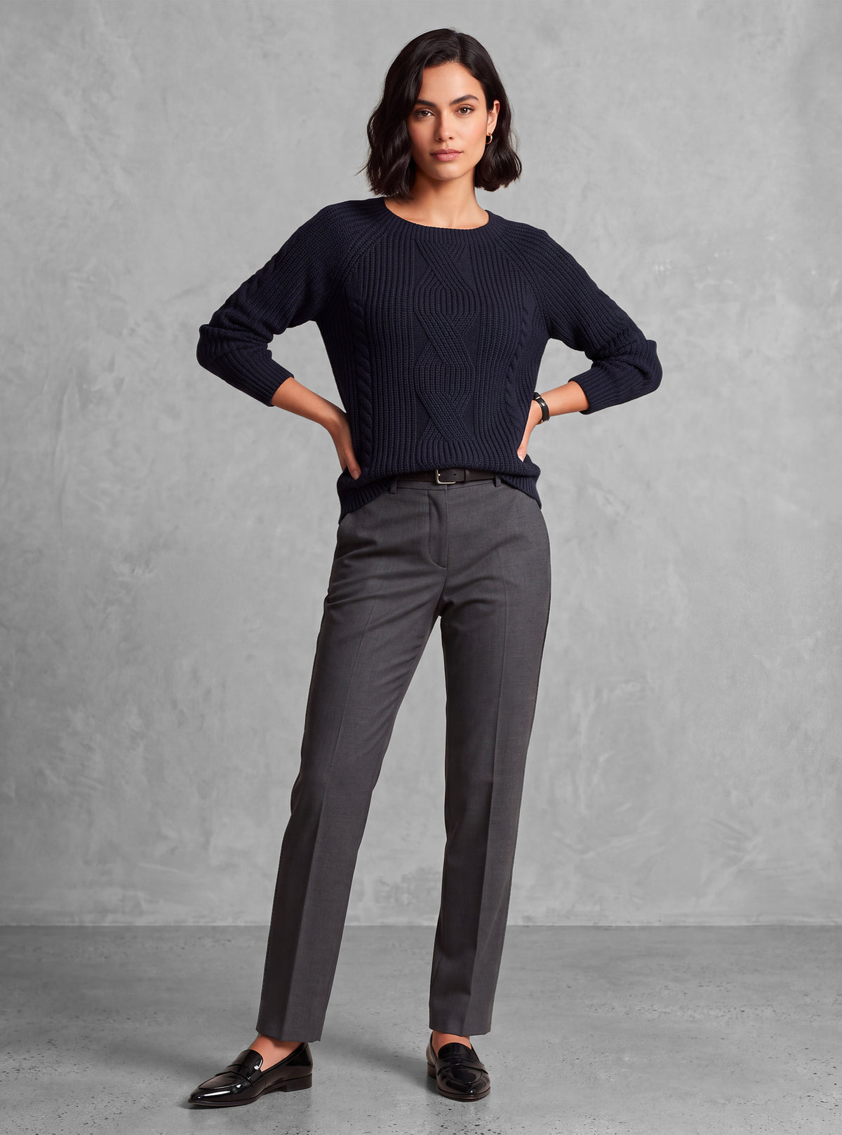 WOMEN'S CREW NECK LONG SLEEVE SWEATER