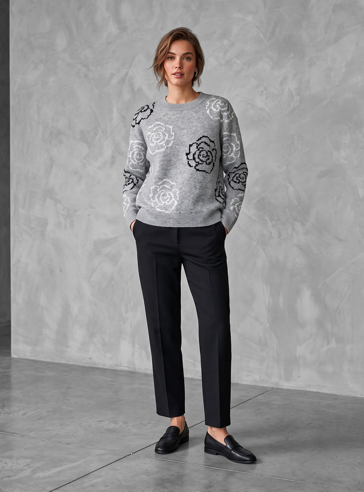 PULL À COL ROND ET MANCHES LONGUES POUR FEMMES