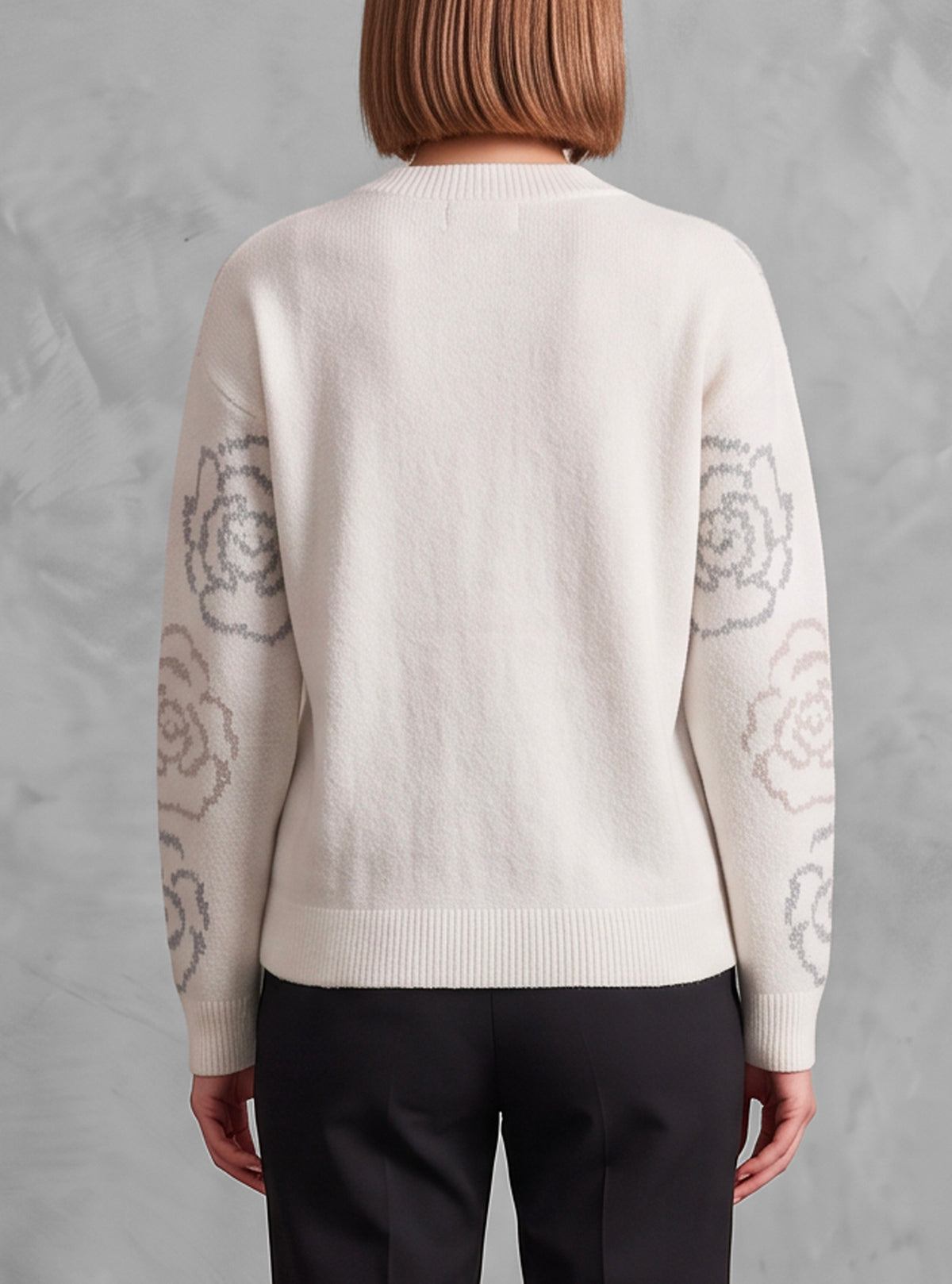 WOMEN'S CREW NECK LONG SLEEVE SWEATER