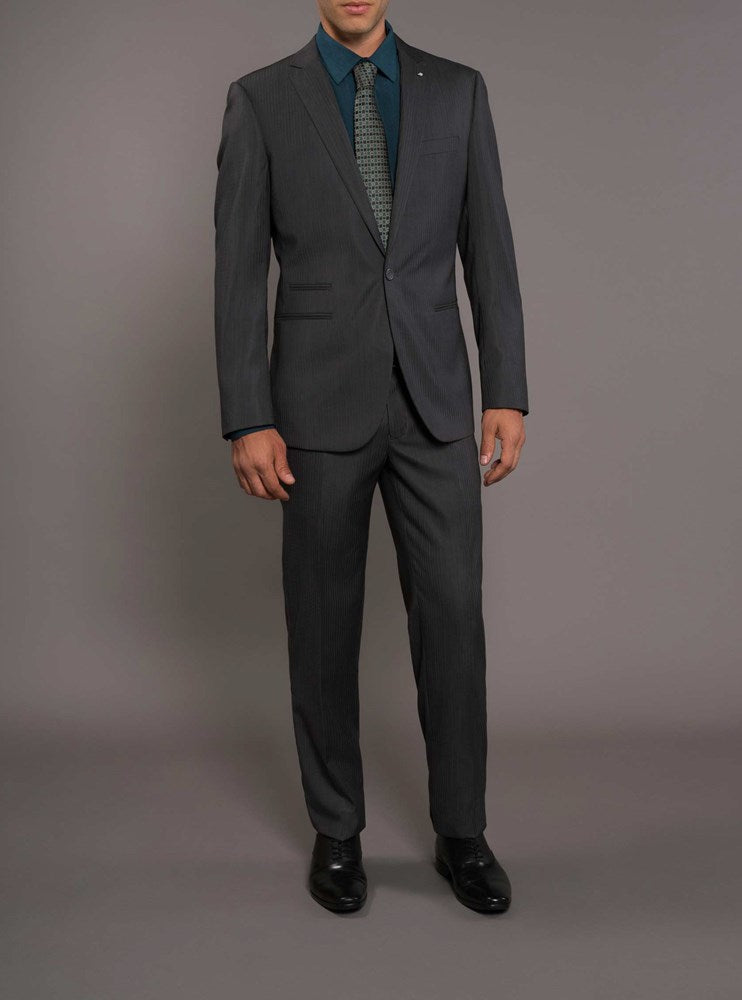 COSTUME DE FIN D'ÉTUDES POUR HOMMES