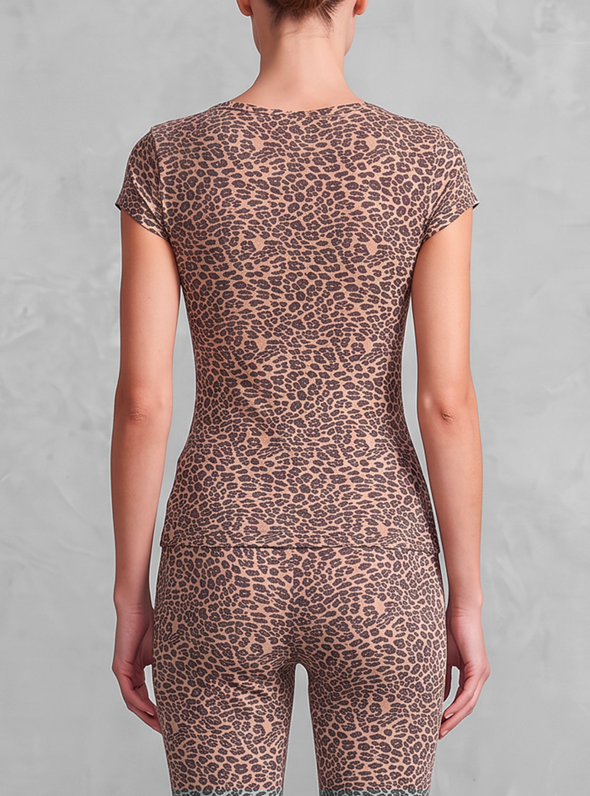 WOMEN'S SHORT SLEEVE T-SHIRT