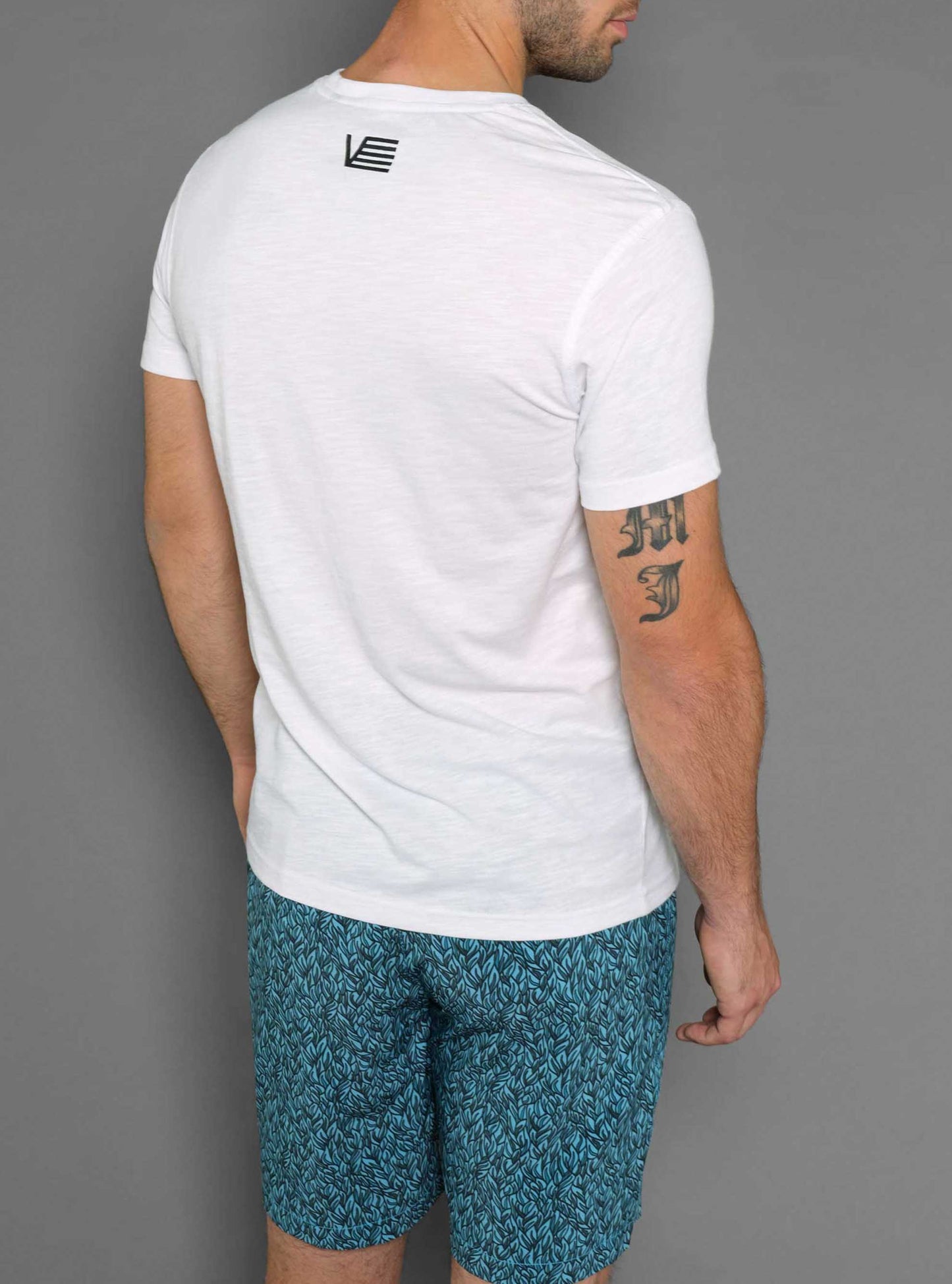 Men's v neck short sleeve t-shirt
